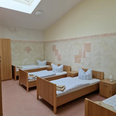 Schloss Rothenklempenow