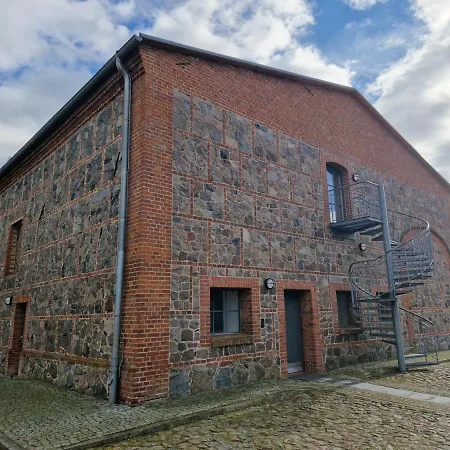 Schloss Отель Rothenklempenow